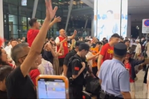 火爆大连英博大战上海申花首发阵容_火爆大连英博大战上海申花首发阵容在线观看_免费看直播