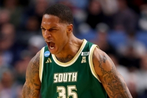 免费76人对NBA步行者在线观看_免费76人对NBA步行者在线观看在线观看_免费看直播