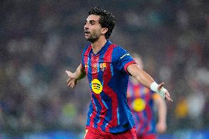 世体：巴萨继续批准费兰缺席训练以敲定转会，他已连续两天缺训