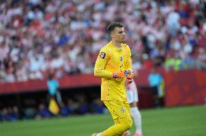 记者：巴萨与利瓦科维奇就个人条款达成一致，将与费内巴切会谈